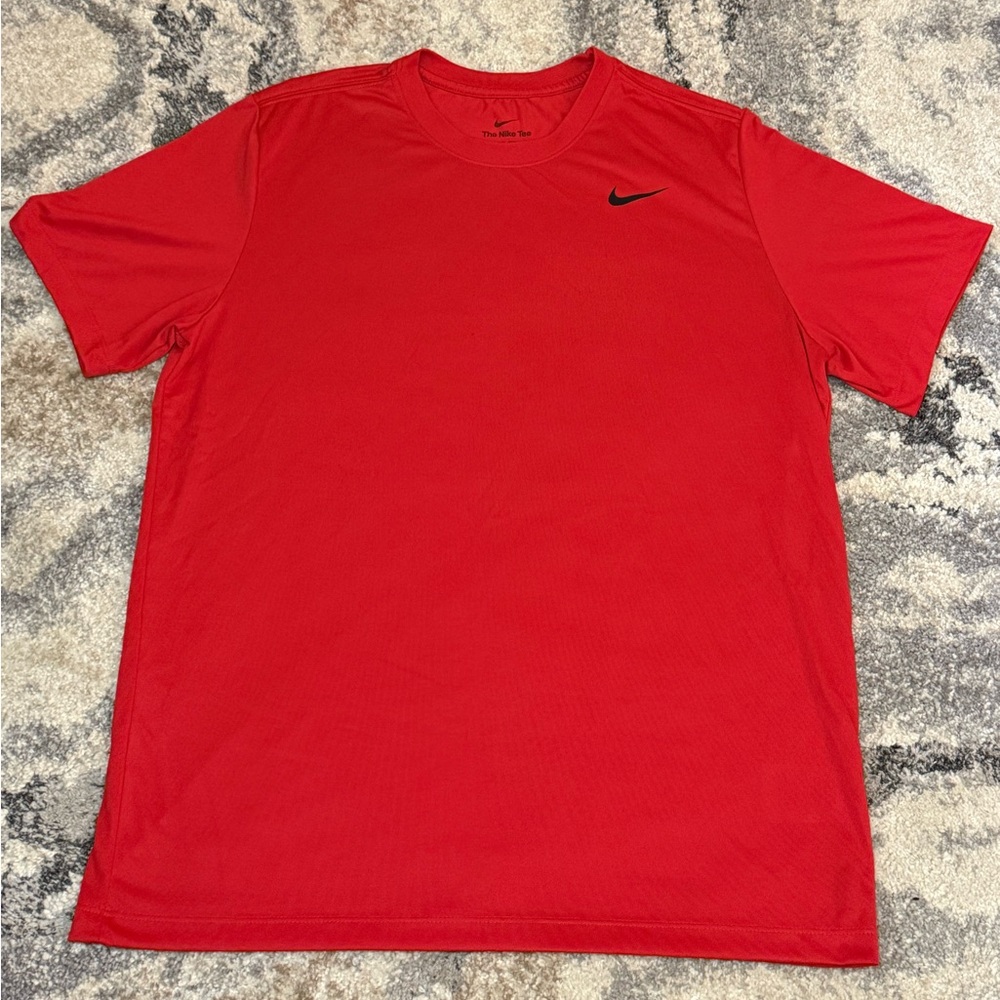 Nike Men's Bright Red Short Sleeve Tee